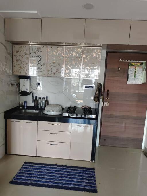 דירות Full Furnished 1 Bhk In South מומביי מראה חיצוני תמונה